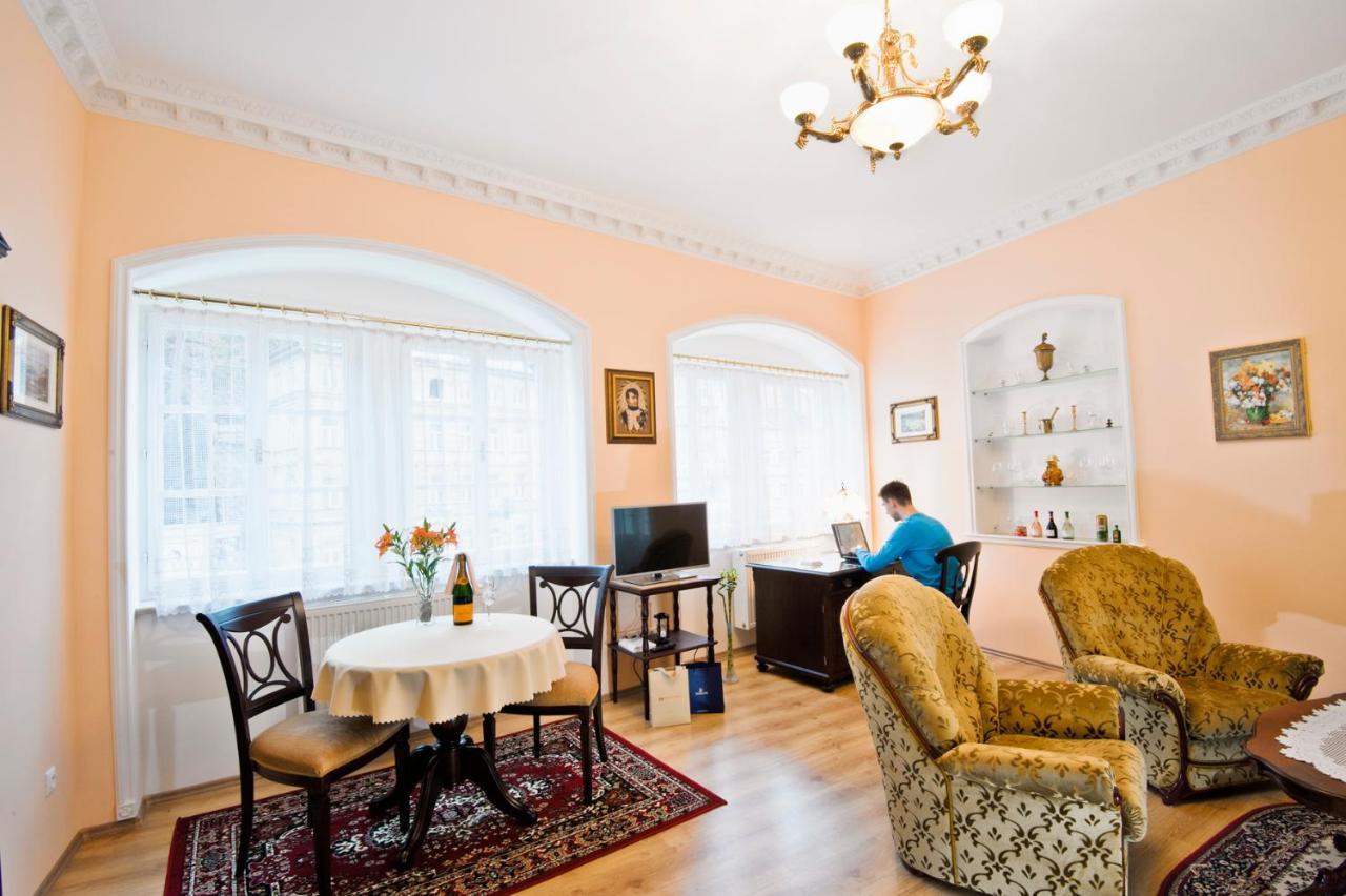 Pension Napoleon Карлови Вари Екстериор снимка