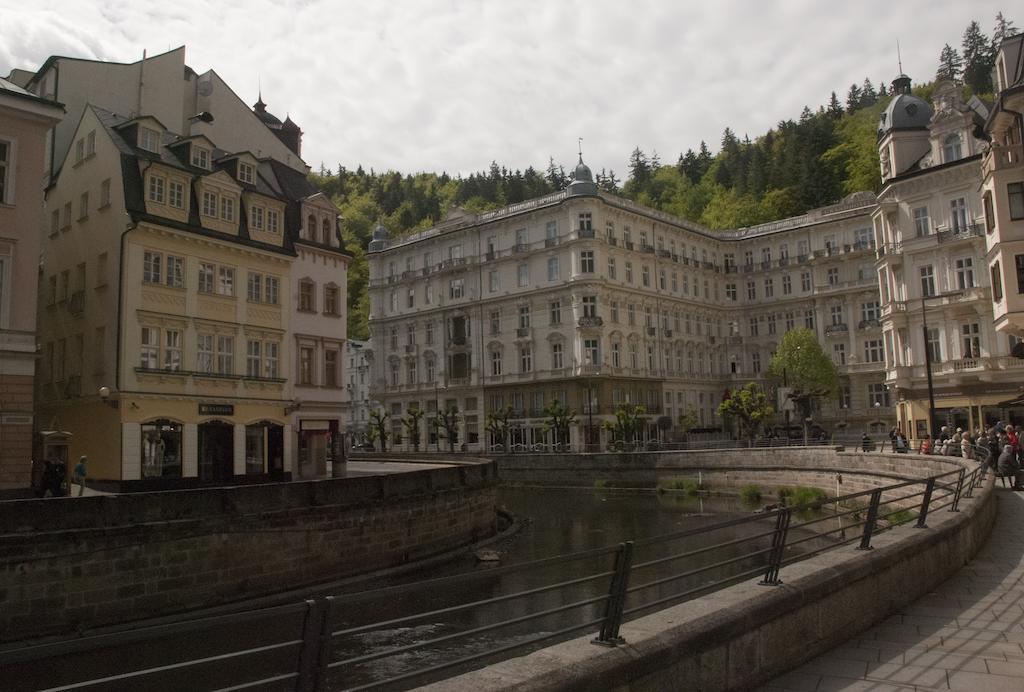 Pension Napoleon Карлови Вари Екстериор снимка